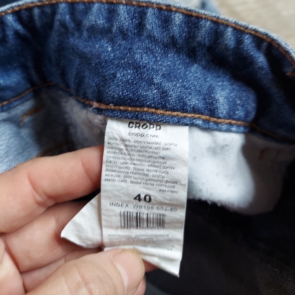 Cropp Cute Distressed Denim Shorts - Picture 11 of 11